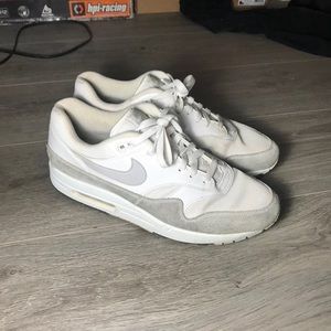 MENS AIRMAX 1’s size 12
Great condition